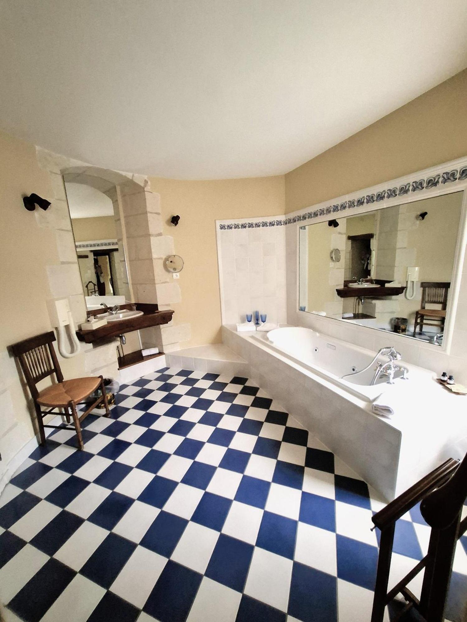 Château de Brou Noyant-de-Touraine Extérieur photo